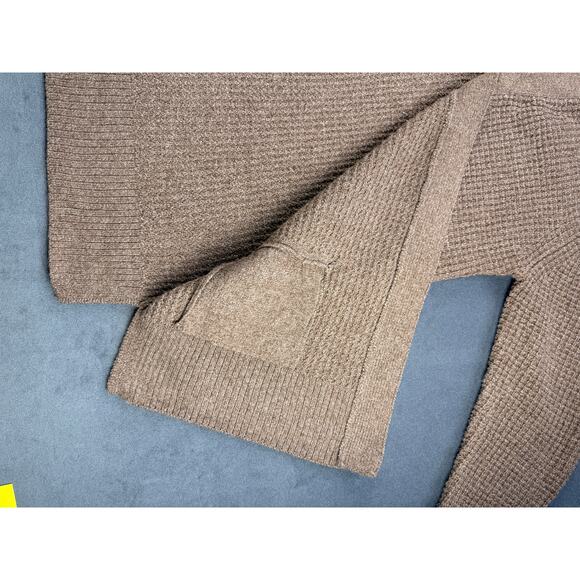 Caslon Cardigan Sweater w/ front pockets, Brown, Women's Med. Thigh Length - Picture 5 of 7